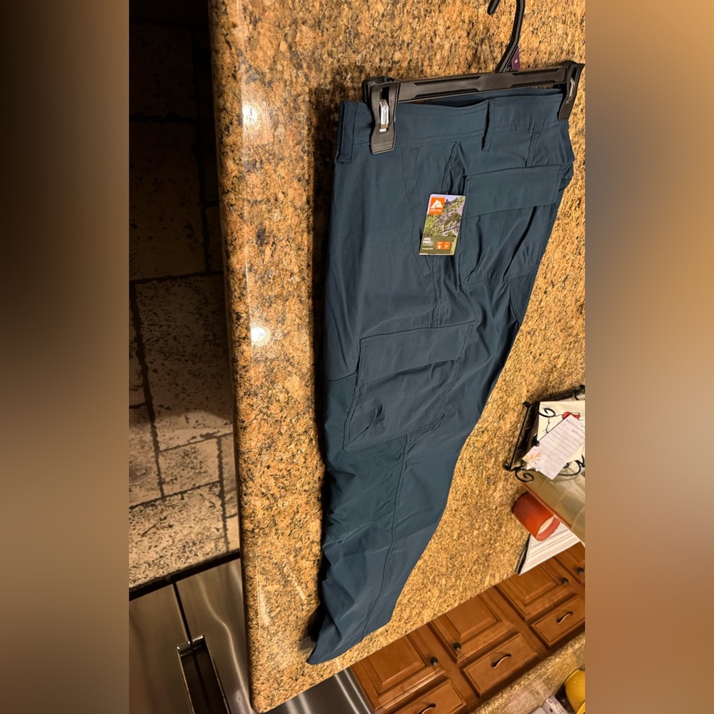Ozark Trail Men's and Big Men's Cargo Pants, Size 46 Dark Harbor